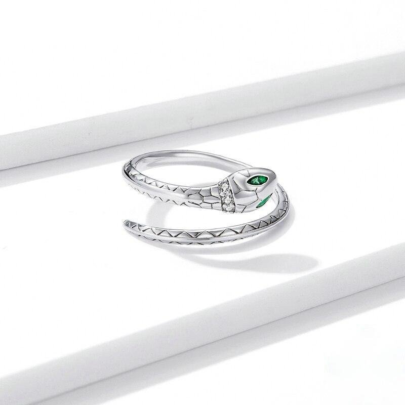Anel cobra de prata esterlina 925 com zircônias verde - Anel snake regulável - Pérolla Oficial