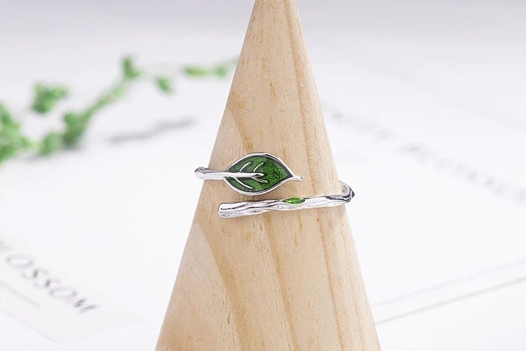 Anel Green Leaf Ajustável Prata 925 - Salve o Meio Ambiente - Pérolla Oficial