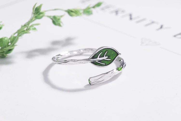 Anel Green Leaf Ajustável Prata 925 - Salve o Meio Ambiente - Pérolla Oficial